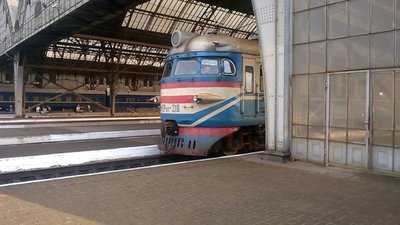 Пасажирам: 25 та 27 лютого не курсуватиме поїзд "Здолбунів – Львів"