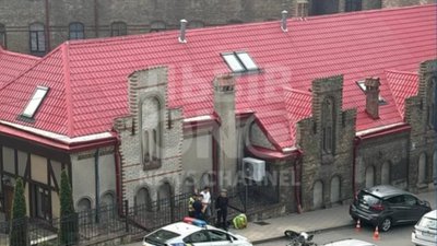 У центрі Львова кур’єр потрапив у аварію