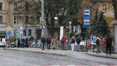 У центрі Львова маршрутки зупинятимуться інакше