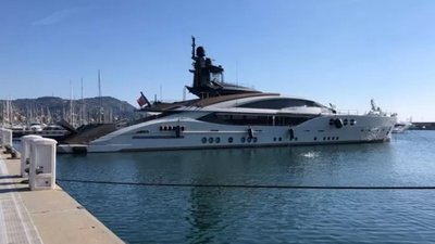 Американські посадовці зацікавились яхтою за $700 млн в Італії, що ймовірно належить Путіну