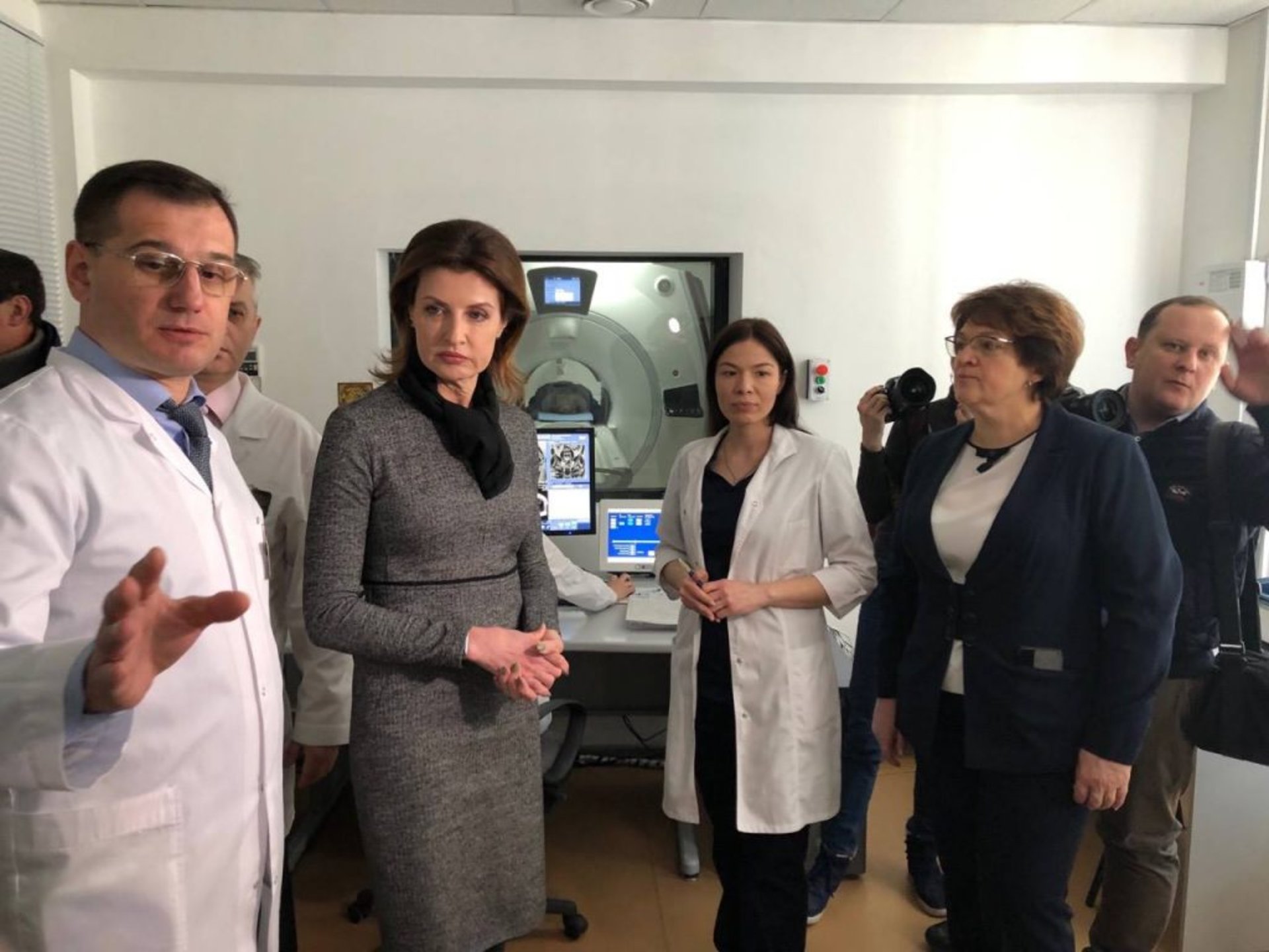 Як Марина Порошенко відвідала онкологічний центр у Львові