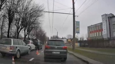 У Львові не розминулись три автомобілі (ВІДЕО)