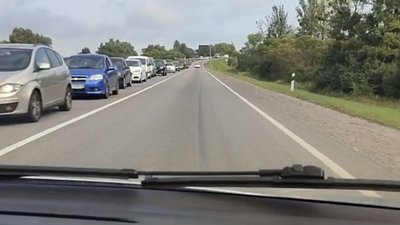 На трасі "Київ - Чоп" ускладнений рух транспорту (ВІДЕО)