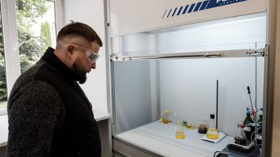 На Львівщині відкрили лабораторію для учнів