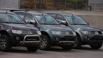 Техніка, потрібна для захисту України: ЗСУ передали 12 позашляховиків (ФОТО, ВІДЕО)