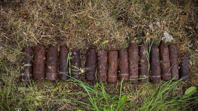 На Львівщині знайшли 15 снарядів