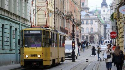 У Львові анулюють перепустки для водіїв