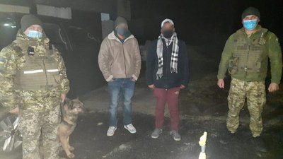 На кордоні з Польщею затримали двох громадян Індії (ФОТО)