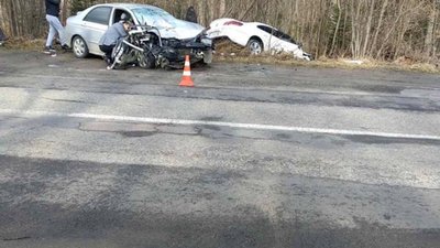 На Львівщині сталося лобове зіткнення двох автомобілів (ФОТО)