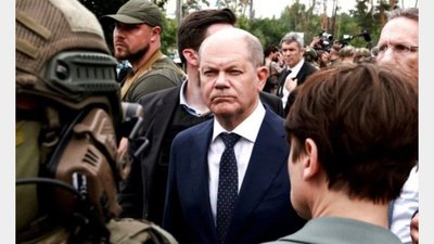 Шольц у Києві: Будемо допомагати Україні скільки буде необхідно