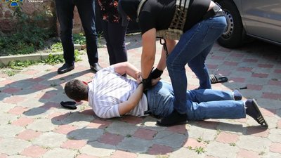Контррозвідка СБУ попередила нелегальний продаж комплектуючих до бойових вертольотів Збройних Сил України