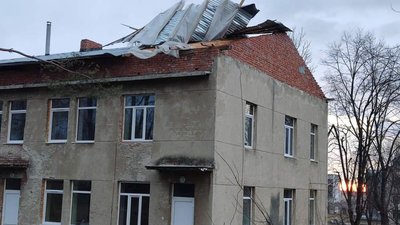 Через негоду постраждала Стебницька лікарня та гімназія у Дрогобичі