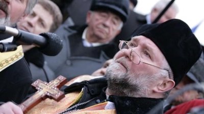 Ви Президент України чи слуга Путіна?!: священик із Львівщини “розніс” Зеленського