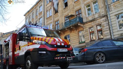У Львові горів гуртожиток (ВІДЕО)