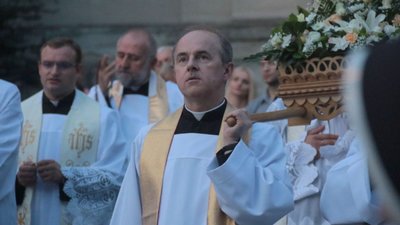Львовом пройшла хода на честь Пресвятої Діви Марії Фатімської (ФОТО)