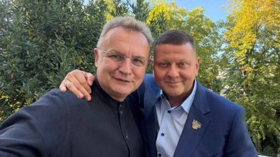 Садовий повернувся після візиту до Великої Британії
