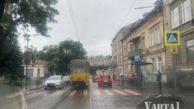 У Львові задимівся трамвай (ФОТО)