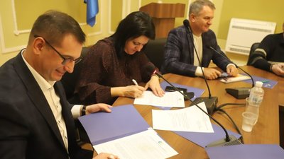 Депутати від фракції «Європейської Солідарності» у Львівській облраді підписали Кодекс доброчесності
