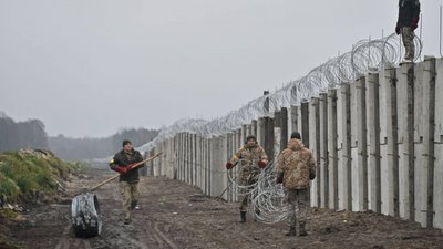 У ДПСУ розповіли, як облаштовують укріплення кордону з Білоруссю