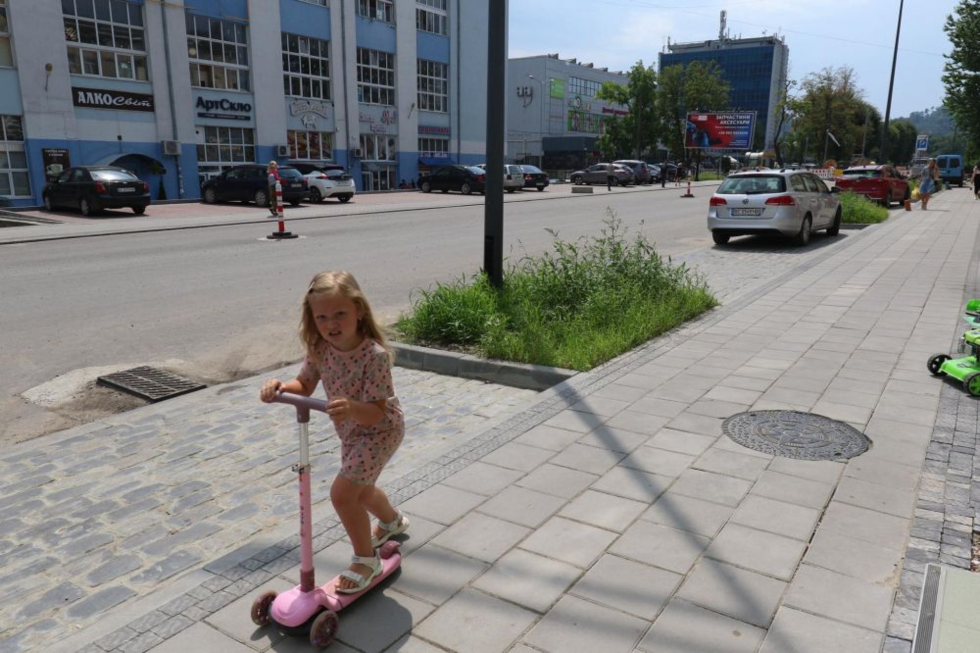 У Львові вулицю Богдана Хмельницького обіцяють відкрити у серпні, фото ЛМР