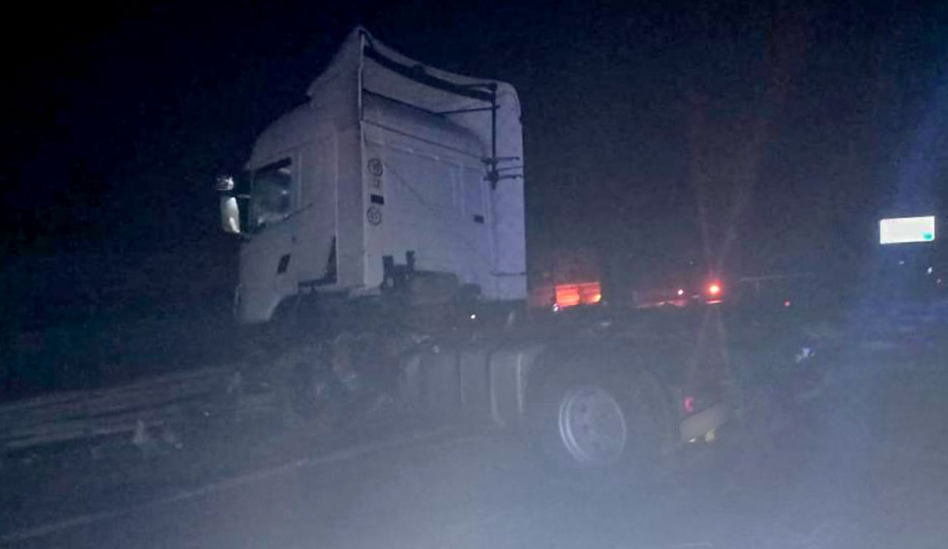 Вантажівка з Львівщини потрапила у ДТП на Полтавщині