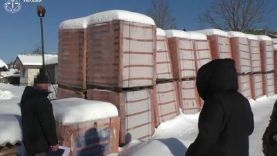 У Славську місцевий чолов’яга побудував котедж на чужій ділянці