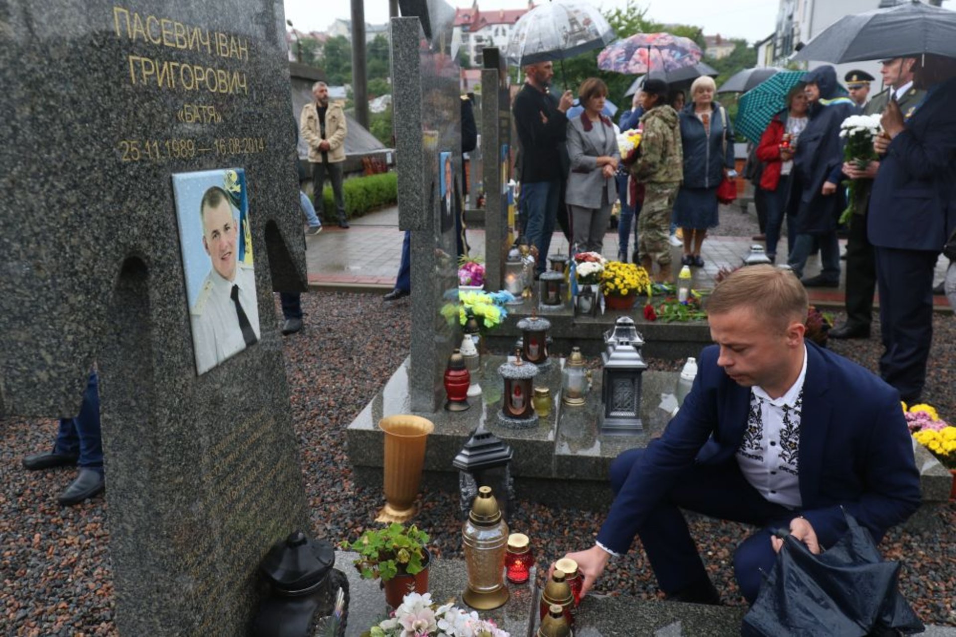 На Личаківському цвинтарі вшанували пам’ять новітніх Героїв, фото ЛМР