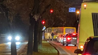 У Львові водії маршруток економлять на паливі