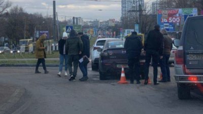 На проспекті Чорновола не розминулись автомобілі (ФОТО)