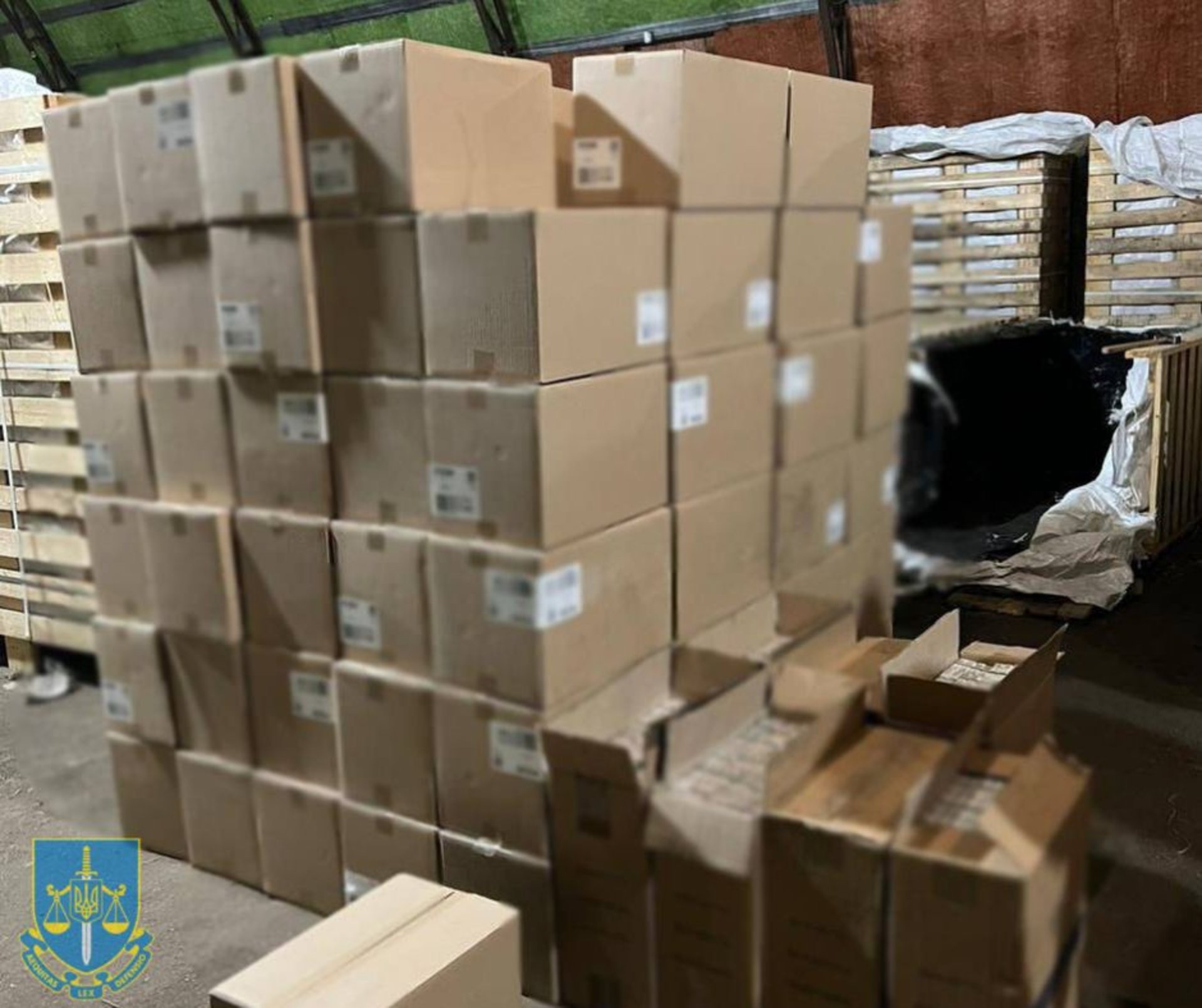 На Львівщині та Закарпатті вилучили цигарок на майже 18 млн грн