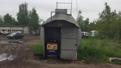У Червонограді закрили підпільну АЗС