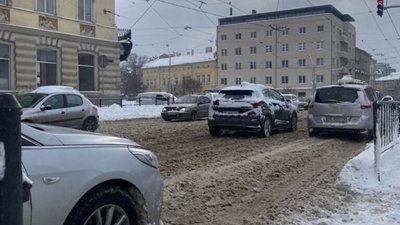 Львів не прибирали від снігу