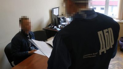 У Львові патрульний поліцейський облаштував у квартирі нарколабораторію (ФОТО)