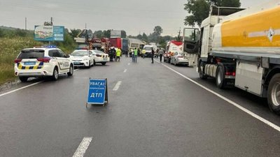 На Львівщині у жахливій аварії загинуло четверо людей (ВІДЕО)