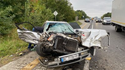 Біля Львова в ДТП потрапила маршрутка: шестеро травмованих (ФОТО, ВІДЕО)