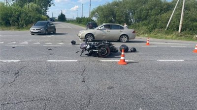 На Львівщині внаслідок ДТП травмовані водійка Honda та мотоцикліст