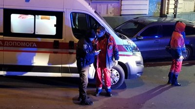 У центрі Львова вчинили напад на салон краси (ФОТО)