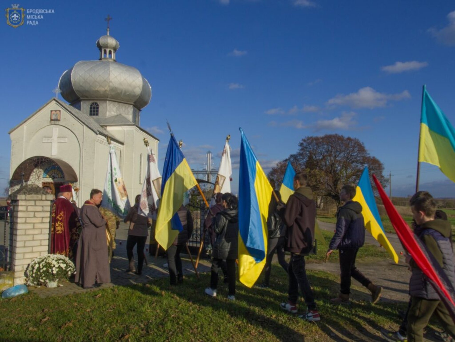 У Салашці попрощалися з загиблим воїном Іваном Проказюком