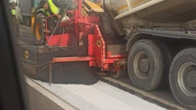 У Львові на дорогу вилився бетон (ФОТО)