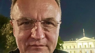 Садовий нарешті визнав, що відпочивав із Москаленком у США