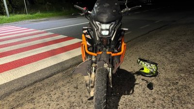 На Львівщині 18-річний водій на мотоциклі збив 20-річного пішохода