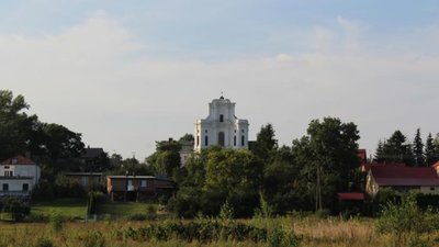 До уваги читачів: в інформації щодо коронації Данила Галицького допущено помилку