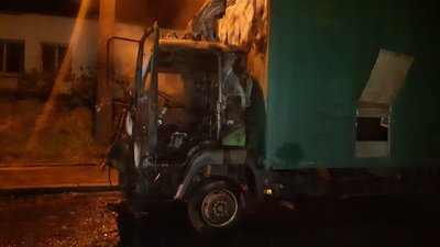 На Львівщині вночі горіли вантажівки (ФОТО)