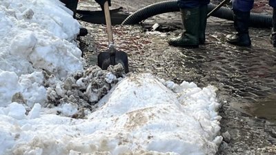 У Львові знову прорвало трубу Садового