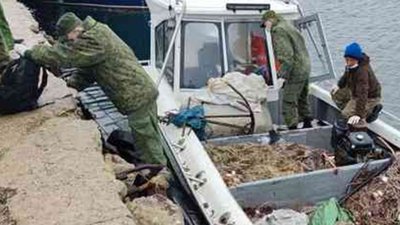 Окупанти затримали українських рибалок у Чорному морі