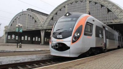 ​​Укрзалізниця переводить повністю в онлайн продаж квитків на найпопулярніший поїзд №67/68 Київ — Варшава