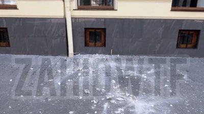 У Львові обвалився фасад