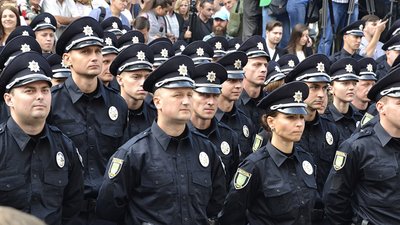 На Львівщині поліцейських запрошують попрацювати на курорті