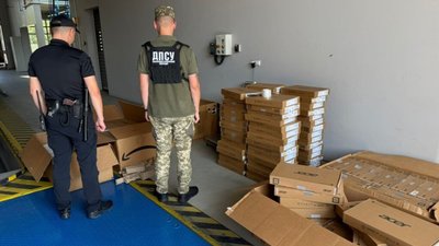 В Україну намагались ввезти 199 ноутбуків