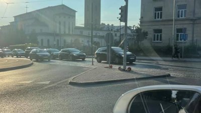 На перехресті вулиць Личаківська–Пасічна повиривали делініатори (ФОТО)